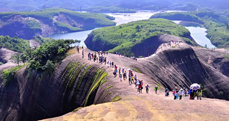 郴州十大著名景點(diǎn)推薦，湖南郴州旅游十大必去景區(qū)